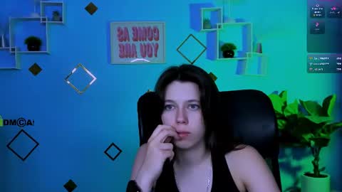 aria_wild_ online show from August 11, 2:02 am