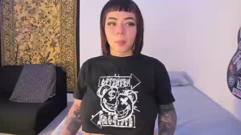 Aria and Orien online show from June 25, 7:39 pm