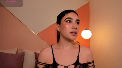 ariabliss18 online show from August 11, 7:05 pm