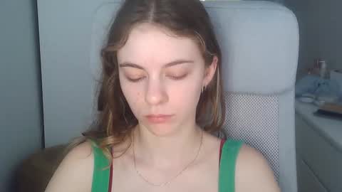 AriaCreazy online show from August 4, 7:27 am