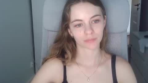AriaCreazy online show from August 11, 10:17 am