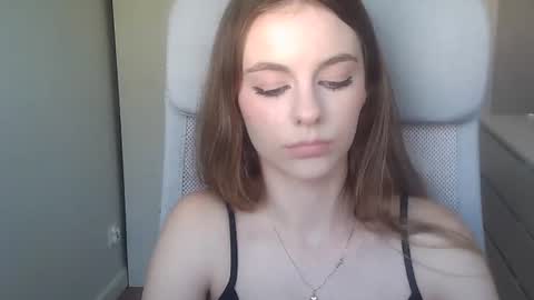 AriaCreazy online show from August 11, 4:42 pm