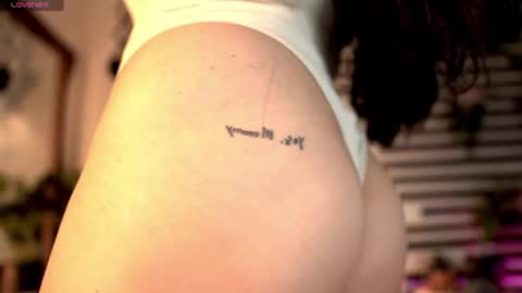 -  -. .- Ariadna -. .-  - online show from August 3, 1:18 pm