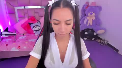 ariadnacappelletty_ online show from August 6, 4:17 pm