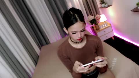 ariahooper online show from August 4, 2:47 pm