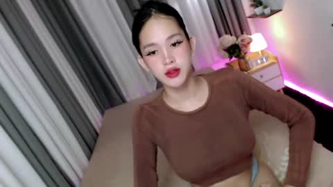 ariahooper online show from August 9, 3:46 pm