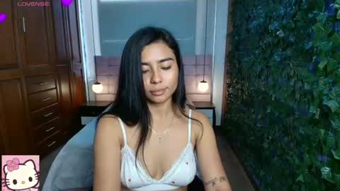 A R I A J O Y online show from August 11, 7:05 pm