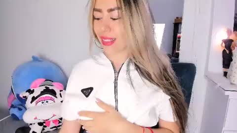 ariana_belucci online show from July 24, 12:46 am
