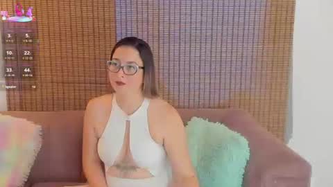 Ariana Cruz online show from August 4, 1:41 pm