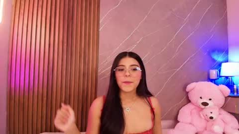Ariana online show from August 11, 3:14 pm