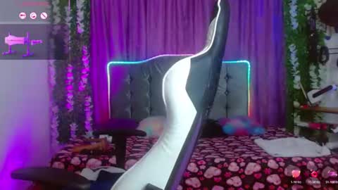 Ariana online show from July 28, 6:25 pm