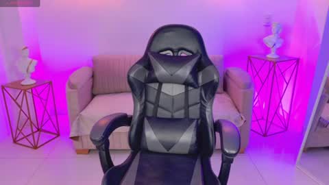 Ariana online show from July 29, 11:34 pm