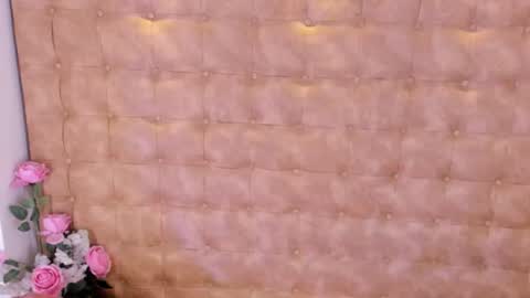  ARIANA MORELLY online show from July 15, 2:40 pm