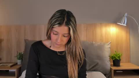 Ariana  online show from August 10, 6:31 pm
