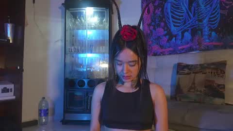 ariana_whitee online show from July 14, 9:45 am