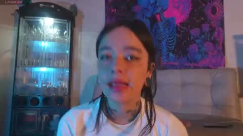 ariana_whitee online show from July 29, 6:48 pm