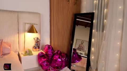 Susan online show from August 11, 10:34 pm