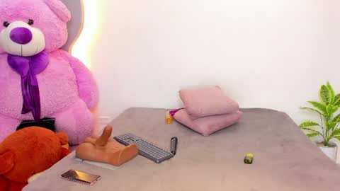 ArianaaBlack  online show from August 5, 1:42 pm