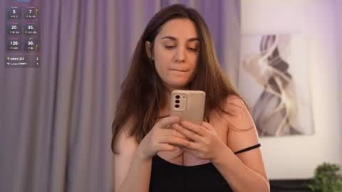 Ari online show from July 23, 6:10 pm
