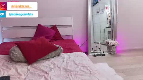 ariankaaa online show from July 28, 8:42 am