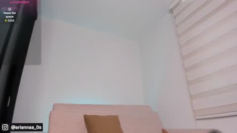 arianna_0 online show from August 15, 12:42 pm