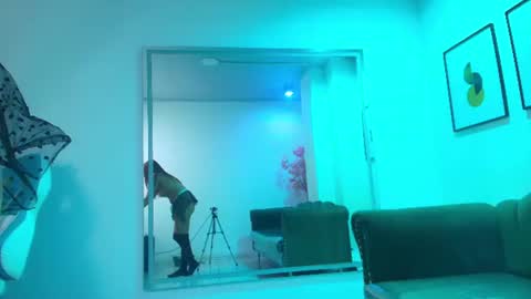 arianna_sweeet online show from August 11, 8:49 am
