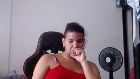 ariannaloovel online show from August 4, 7:44 pm