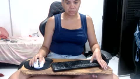 ariannaloovel online show from August 7, 12:32 am