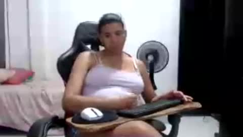 ariannaloovel online show from August 8, 12:43 am