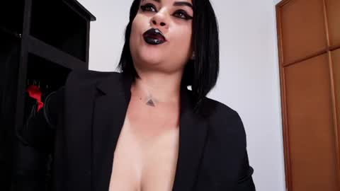 ariannasmyth online show from July 21, 11:34 am