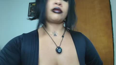 ariannasmyth online show from August 15, 12:58 am
