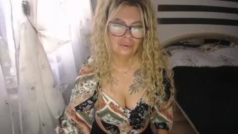 ArianeSexy online show from July 9, 7:57 am