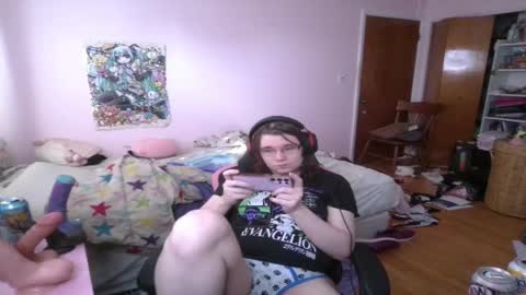 Ariathebrat online show from May 18, 9:15 pm