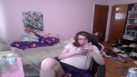 Ariathebrat online show from June 8, 9:32 pm
