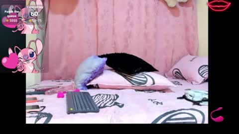ariatnavillaalba online show from August 14, 12:14 am