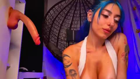 Aria online show from August 7, 1:49 am