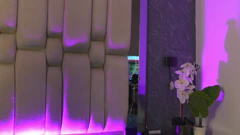 Welcome to Ari room online show from August 13, 9:29 pm