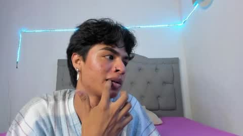ariel_adan online show from June 2, 9:18 pm