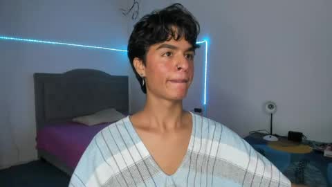 ariel_adan online show from June 3, 2:26 am