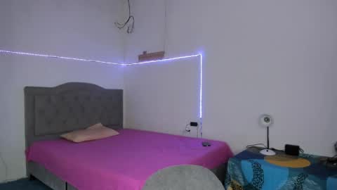 ariel_adan online show from June 4, 7:51 pm