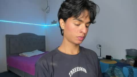 ariel_adan online show from June 9, 12:17 am