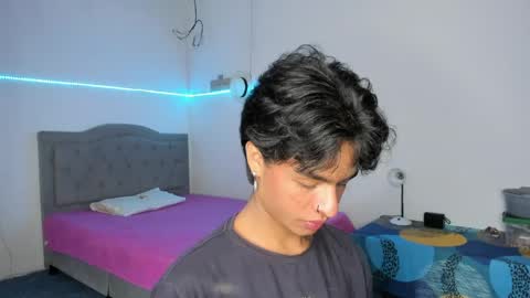 ariel_adan online show from June 9, 1:23 am