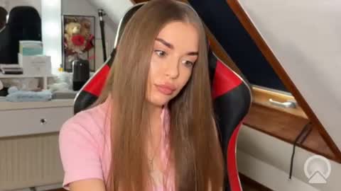 Ariella online show from September 8, 9:27 am