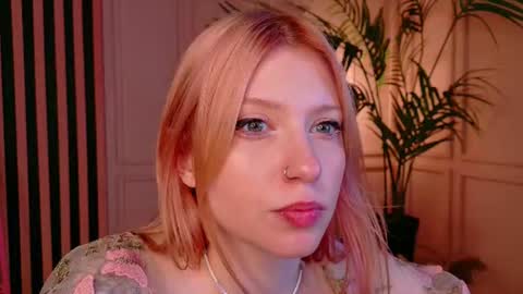 Ariel online show from August 6, 1:21 pm