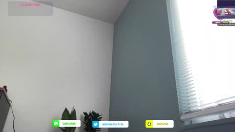 arielbliss69 online show from May 2, 3:27 pm