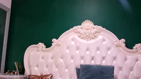 Ariel online show from August 2, 4:30 am