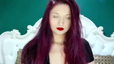 Ariel online show from August 15, 9:19 pm