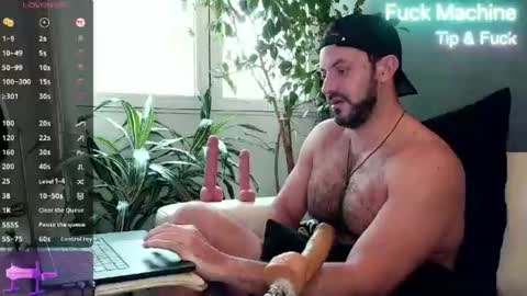 Ariel online show from August 14, 1:15 pm