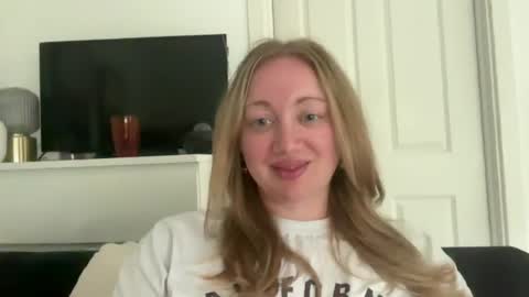 arielsweetie online show from September 7, 9:59 am