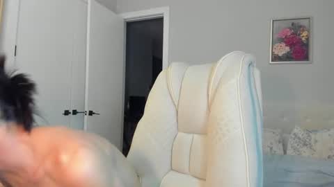 Aria online show from July 10, 5:02 am